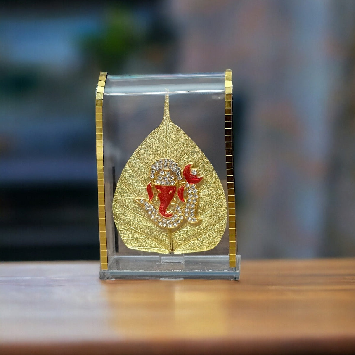 UK-0311 Car Dashboard Original pipal leaf with gold plated Idol Golden Lord Hindu Figurine Show peace Murti Idol Statue for office or home (MIX GOD )
