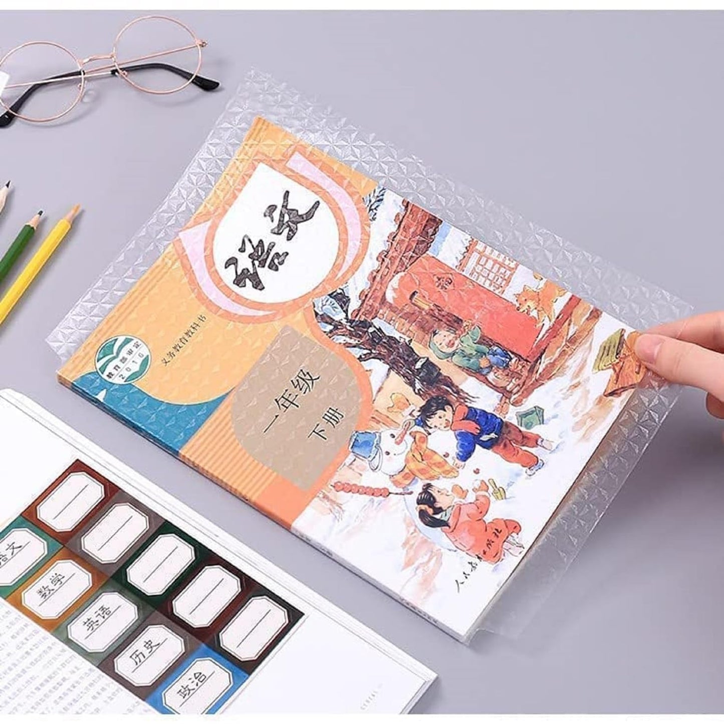 UK-0349 30pcs Book Covers Waterproof Plastic Clear Paper Sticker Book Cover Film for Textbooks Hardcover Protective Thick Sticky Transparent Cover for Students School Office Self-Adhesive A4 Book Cover