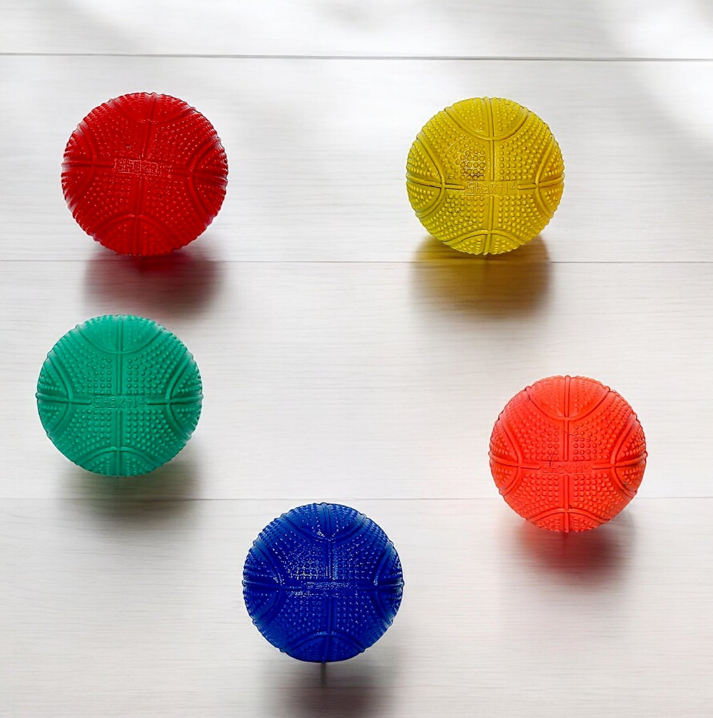 UK-0821 Basket Design Rubber Ball
