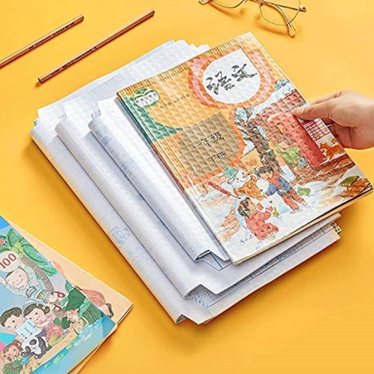 UK-0349 30pcs Book Covers Waterproof Plastic Clear Paper Sticker Book Cover Film for Textbooks Hardcover Protective Thick Sticky Transparent Cover for Students School Office Self-Adhesive A4 Book Cover