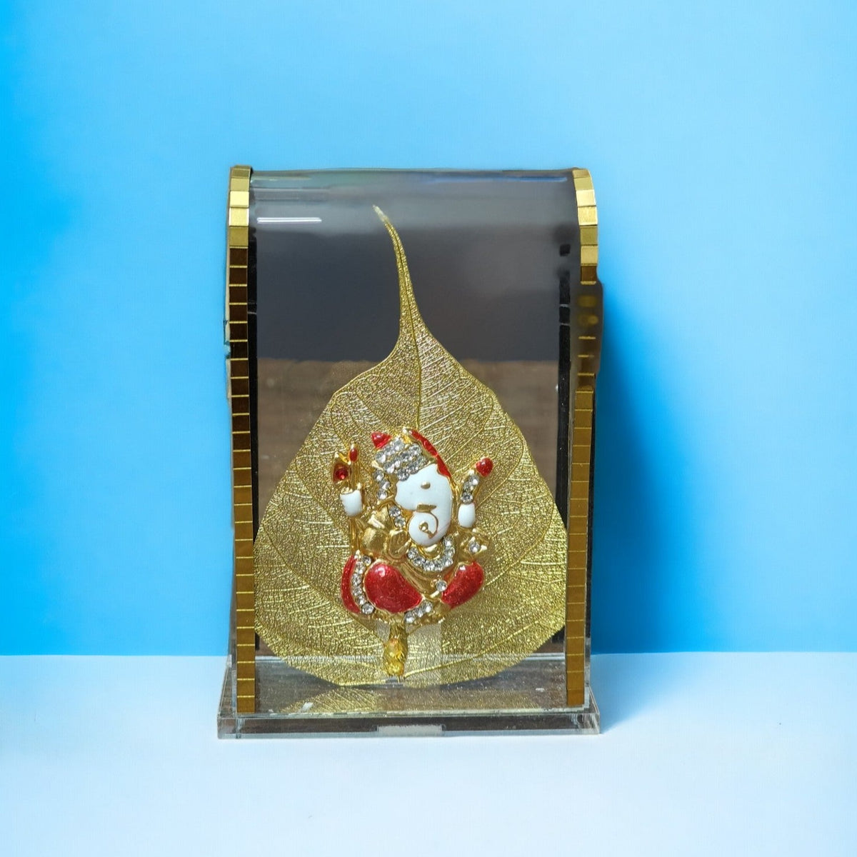 UK-0311 Car Dashboard Original pipal leaf with gold plated Idol Golden Lord Hindu Figurine Show peace Murti Idol Statue for office or home (MIX GOD )