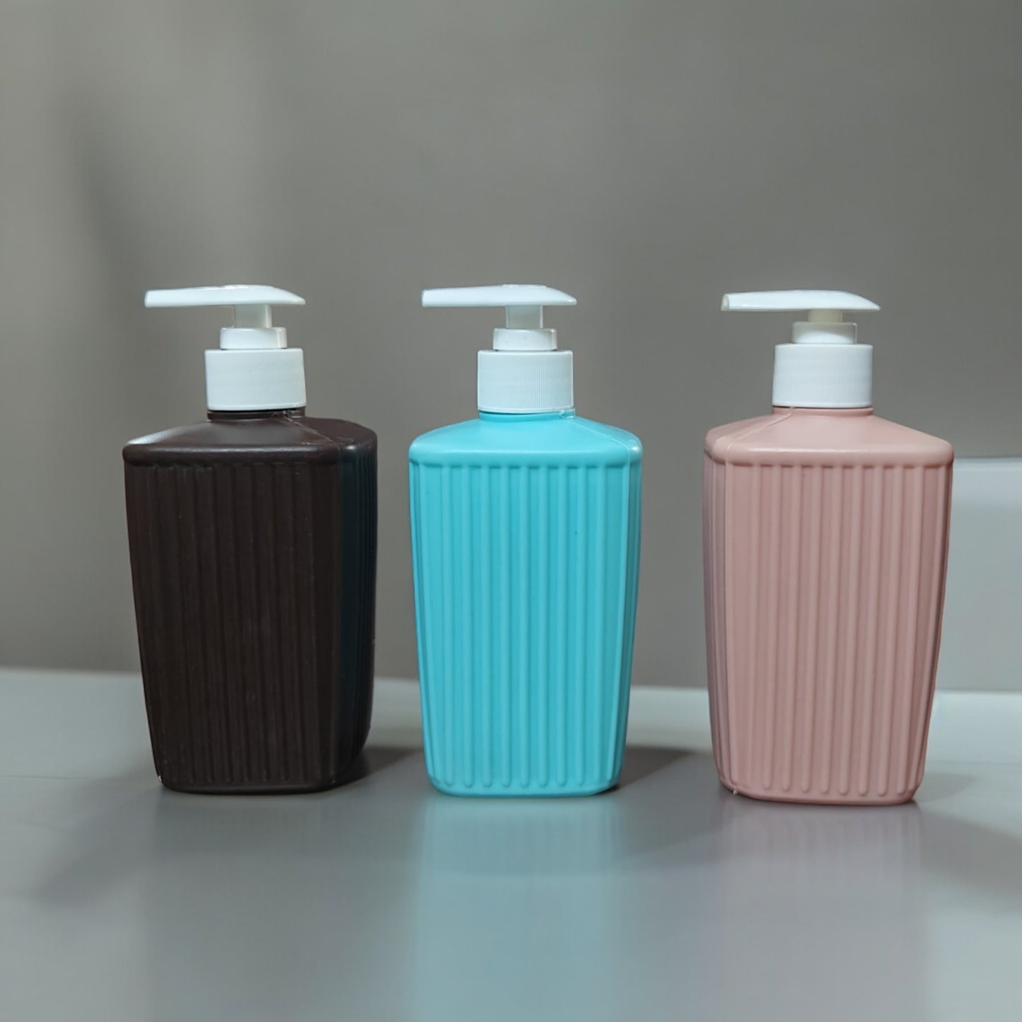 UK-0390 Liquid Hand wash Dispenser