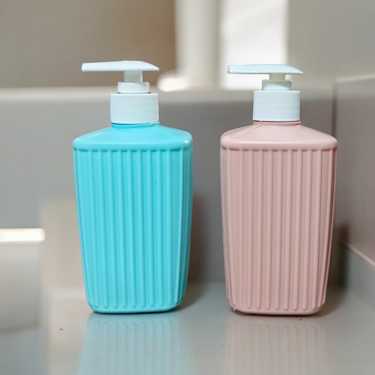 UK-0390 Liquid Hand wash Dispenser