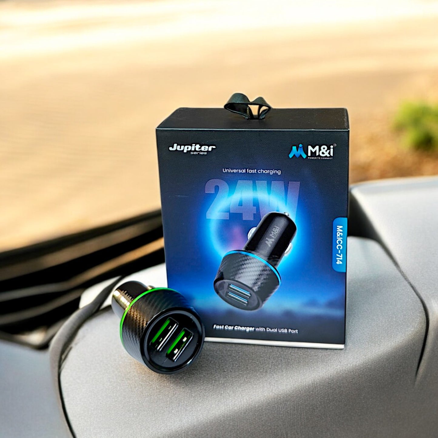 UK-0779 M&i 24W Dual Port Car Charger For Toyota Urban Cruiser , Rapid Fast Turbo Charge