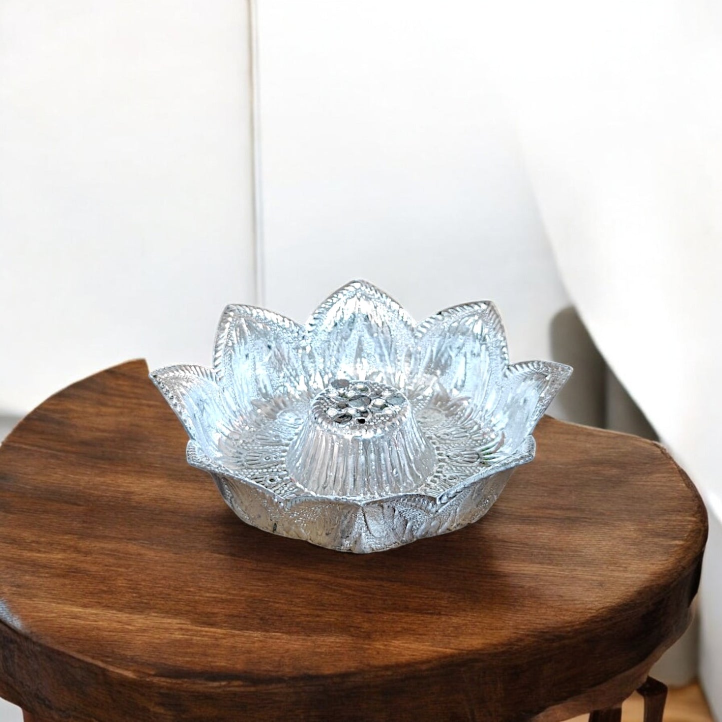 UK-0816 Antique Round Agarbatti Incense Holder | Decorative Agarbatti Stand