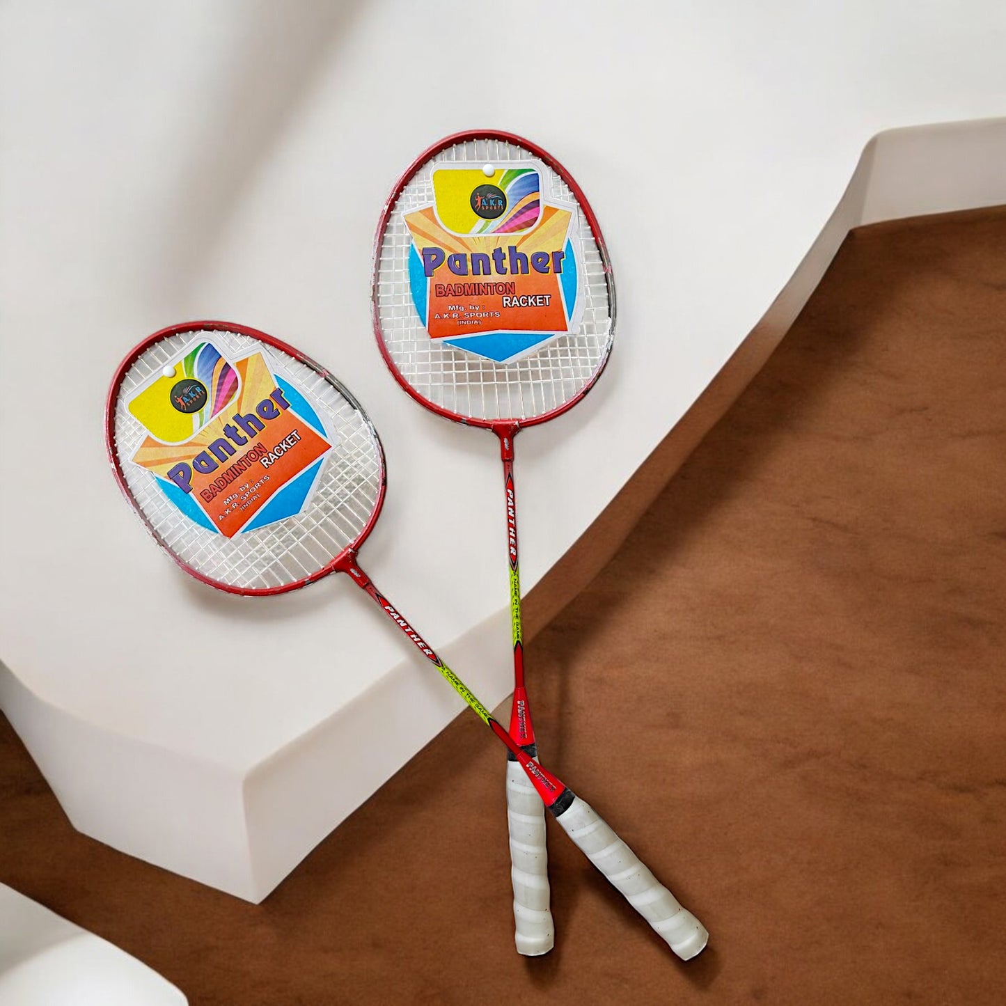 UK-0826 Strung Badminton Racket with Full Racket Cover | For Beginners | 130 grams | Maximum String Tension - 26lbs