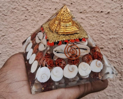 UK-0615  Shri Yantra Gomti Chakra Laxmi Pyramid -  Maha Laxmi Orgonite Pyramid with Shree Yantra - Pooja Supplies Vastu Items for Home with Rudraksha, Gomati Chakra (Wealth Pyramid For Business Gifting)