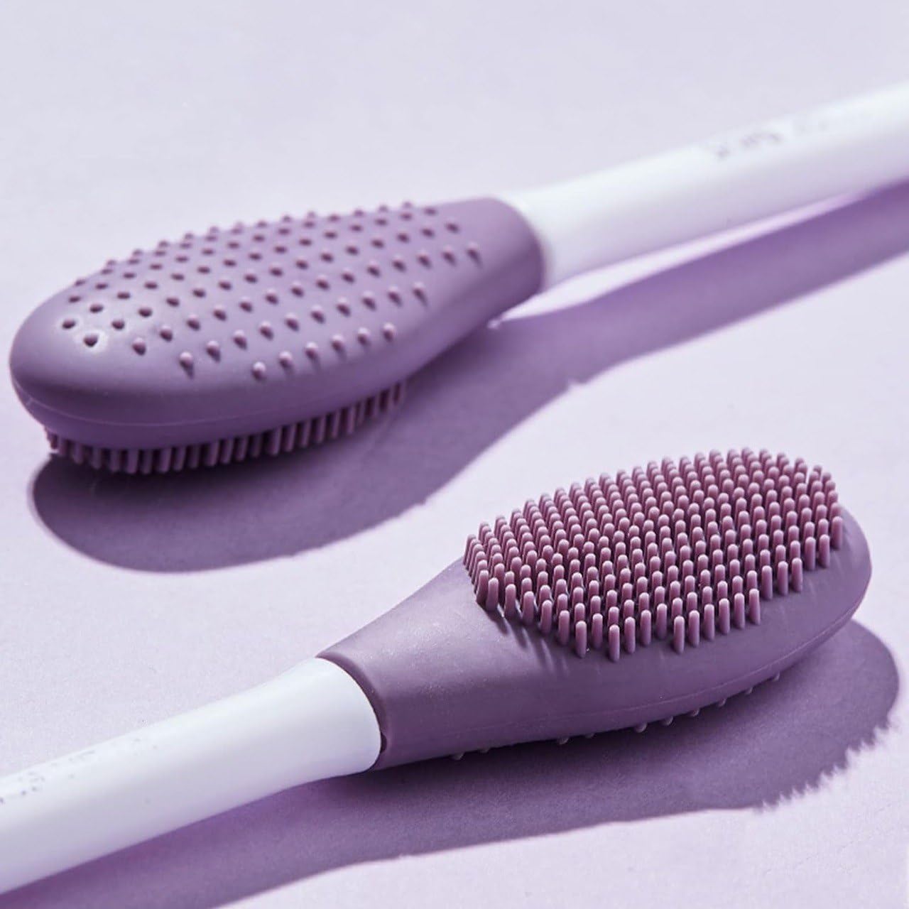 UK-0356 Beauty Silicone Face Mask Applicator Makeup Brush Double-Ended Facial Mask Brush for Mud, Clay, Charcoal Mixed Mask，Soft Makeup Beauty Brush Tools for Apply Cream, Lotion (1PC Multi Color)