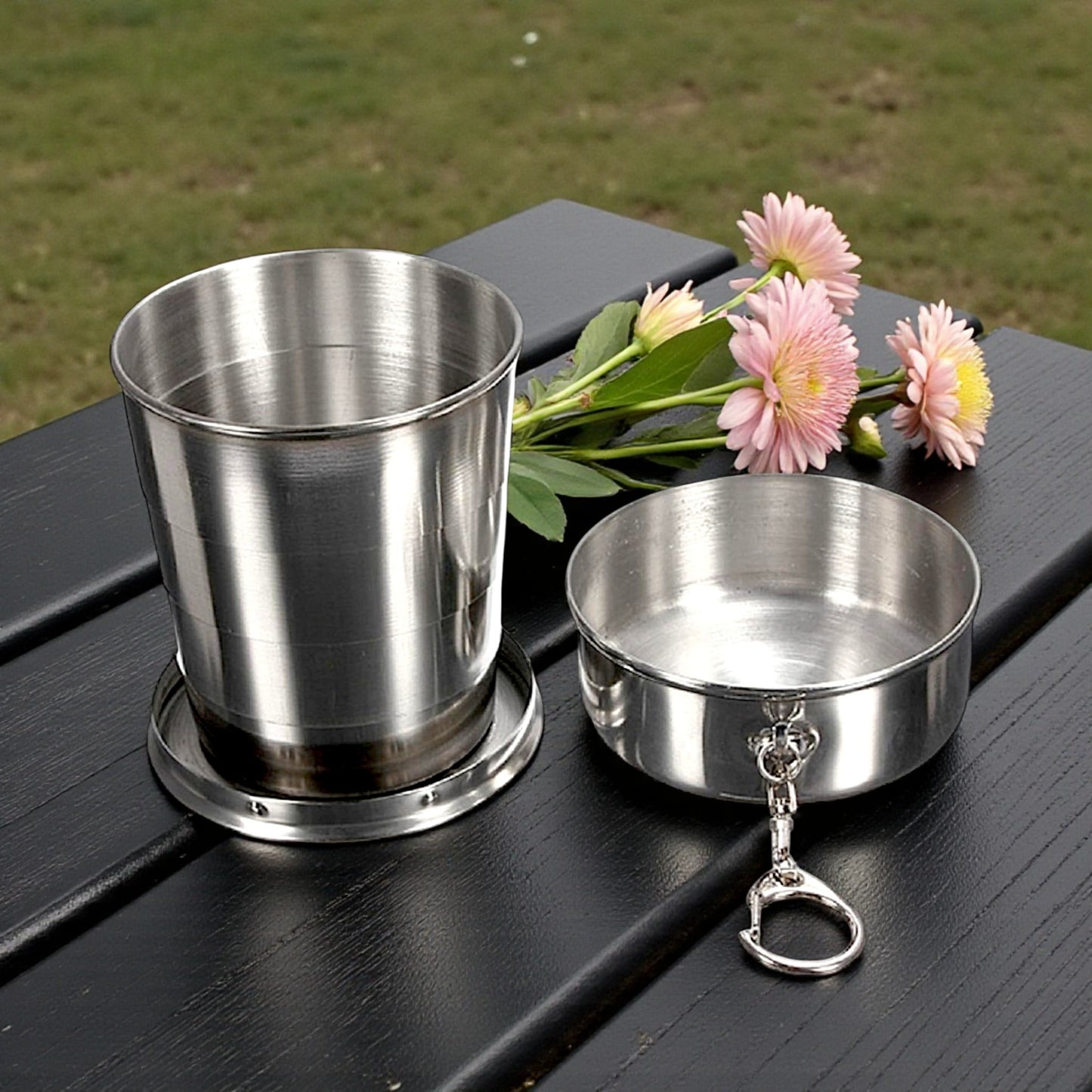 UK-1028 Steel Folding Cup, 120ml Small Portable Camping Mug Drink Cup with Lid & Keychain for Outdoor Adventures Travel Camping Hiking Pocket Size Reusable Space-Saving Travel Cup