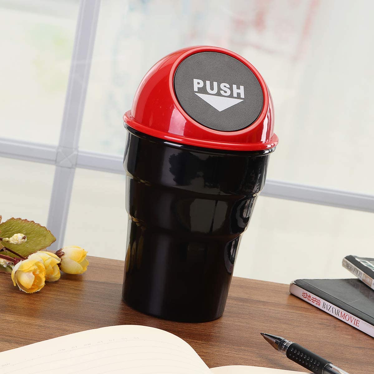 UK-0172 Car Dustbin  small Dustbin for kitchen Mini car trash bin foldable dustbin for car