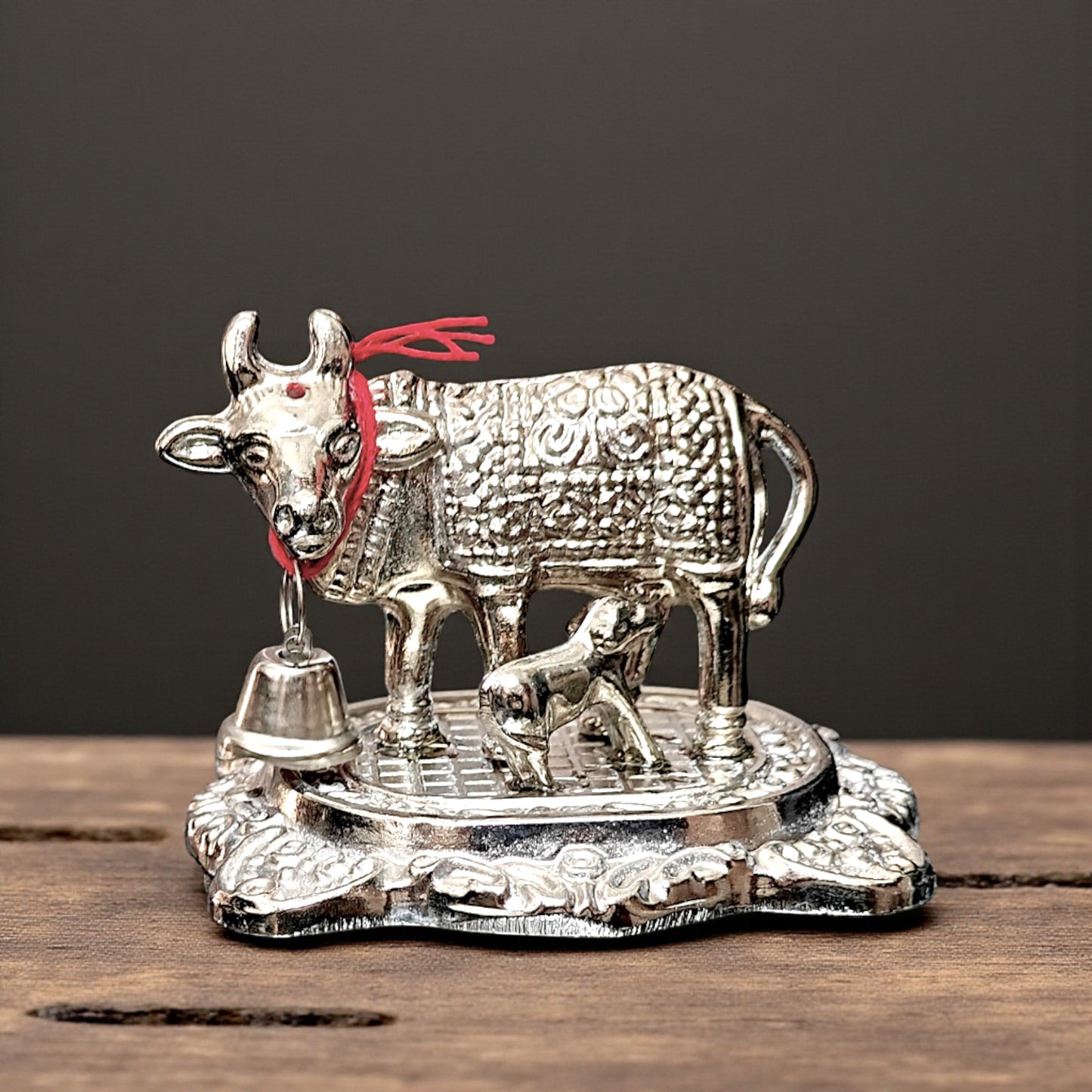 UK-1001 Silver Small Metal Kamdhenu Cow and Calf Idol Holy Spiritual Showpiece for Vastu, GAI bachda, Good Luck Gift, Kamdhenu Gau MATA, Pooja Temple Gift Decor for Navratri Diwali Gift